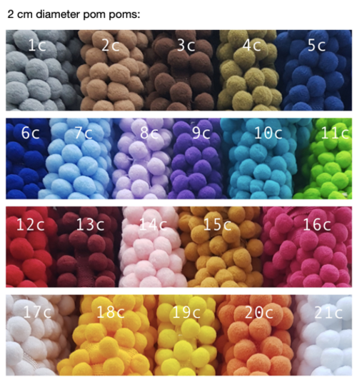 data-2.png Saveplace® Round Pet Bed - Various Pom Poms, 2 Sizes